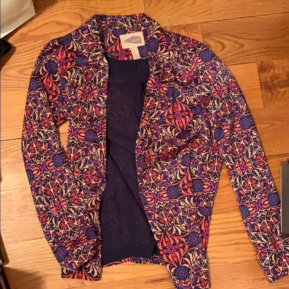 Pink patterned blazer